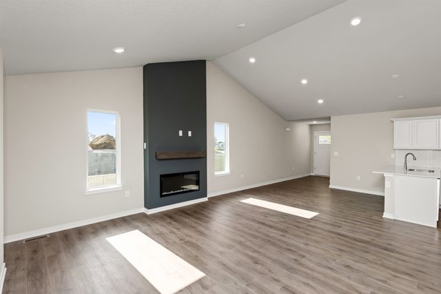 6537 NE 11th Court, Des Moines, IA 50313