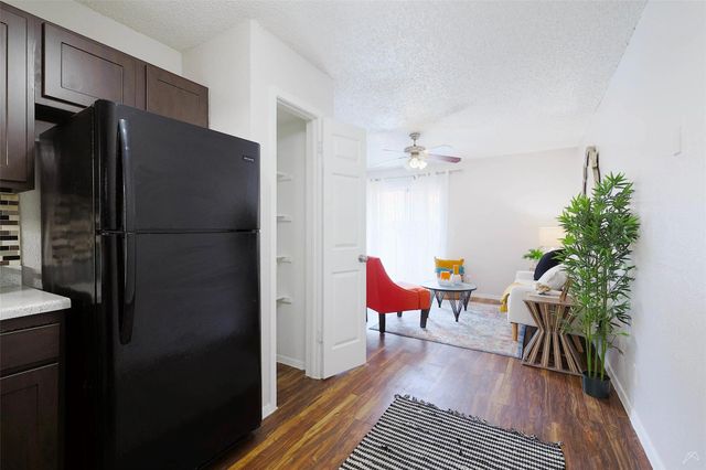 6808 S I-35 Frontage RD 111, Austin, TX 78745