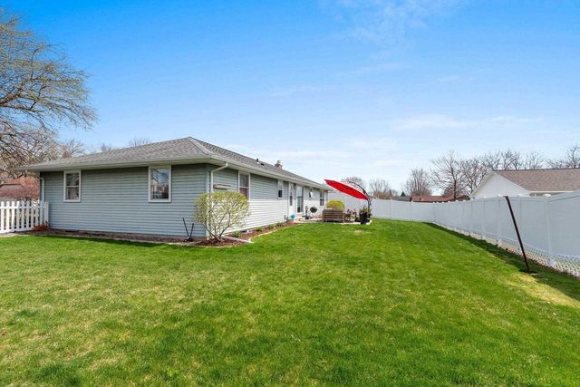 1764 HIGHVIEW STREET, De Pere, WI 54115