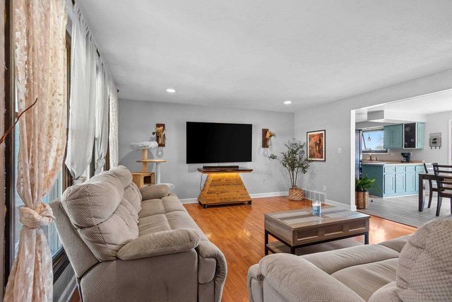1764 HIGHVIEW STREET, De Pere, WI 54115