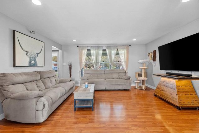 1764 HIGHVIEW STREET, De Pere, WI 54115