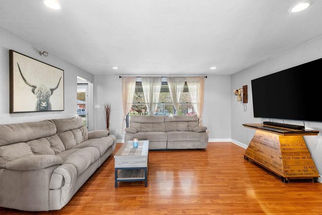1764 HIGHVIEW STREET, De Pere, WI 54115