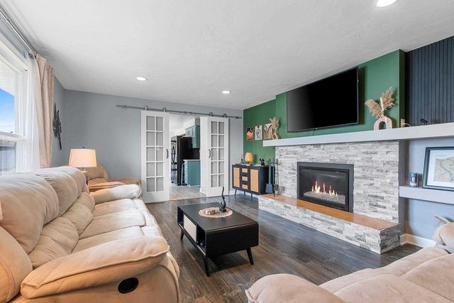 1764 HIGHVIEW STREET, De Pere, WI 54115