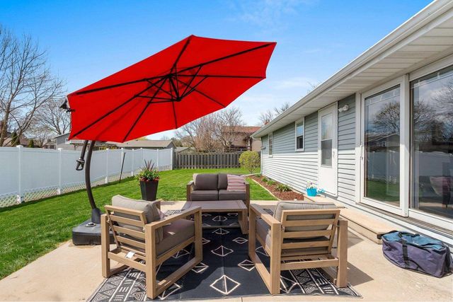 1764 HIGHVIEW STREET, De Pere, WI 54115