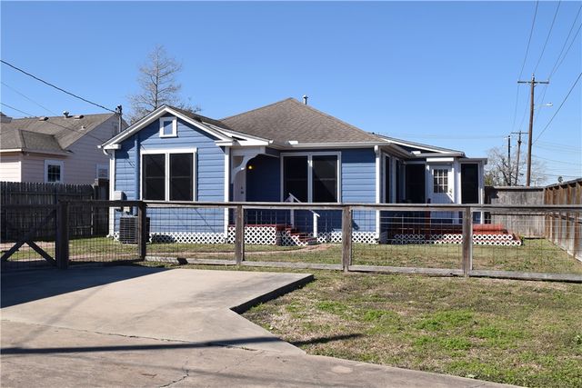 701 Naples St, Corpus Christi, TX 78404