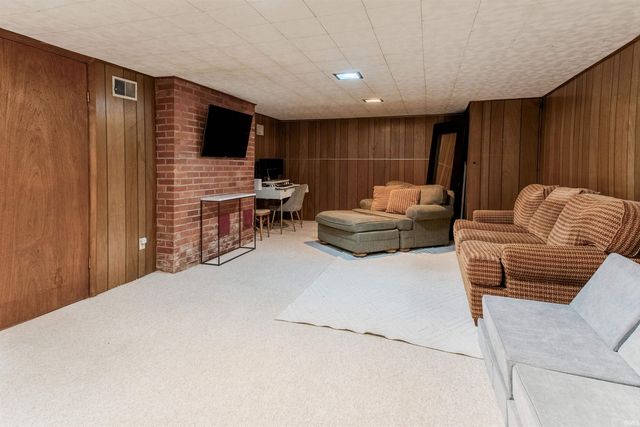 3214 Mockingbird Lane, Evansville, IN 47710