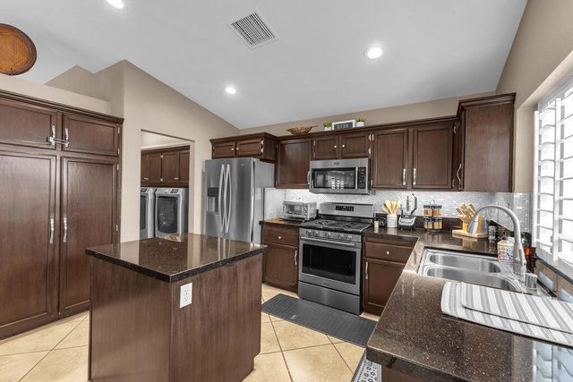 44310 Villeta Drive, La Quinta, CA 92253