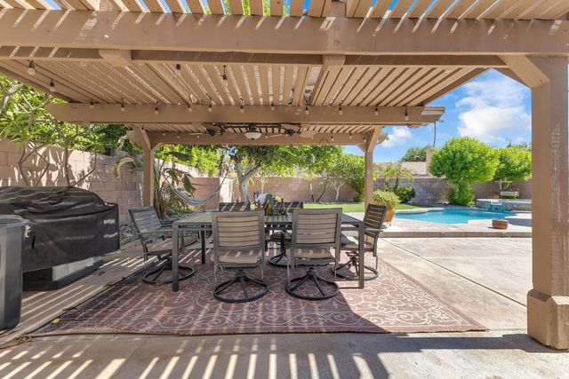 44310 Villeta Drive, La Quinta, CA 92253