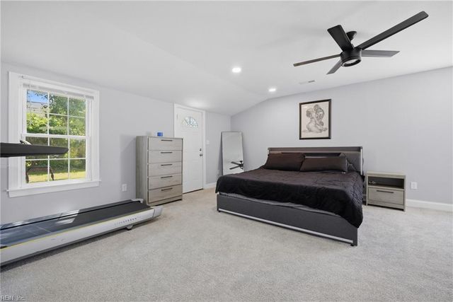 10 Burtis ST, Portsmouth, VA 23702
