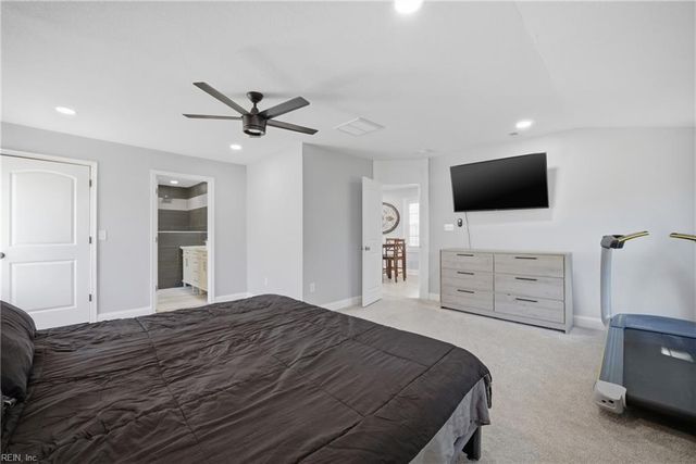 10 Burtis ST, Portsmouth, VA 23702