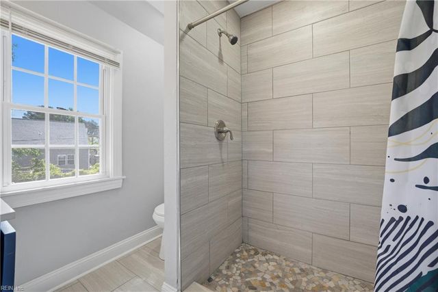 10 Burtis ST, Portsmouth, VA 23702