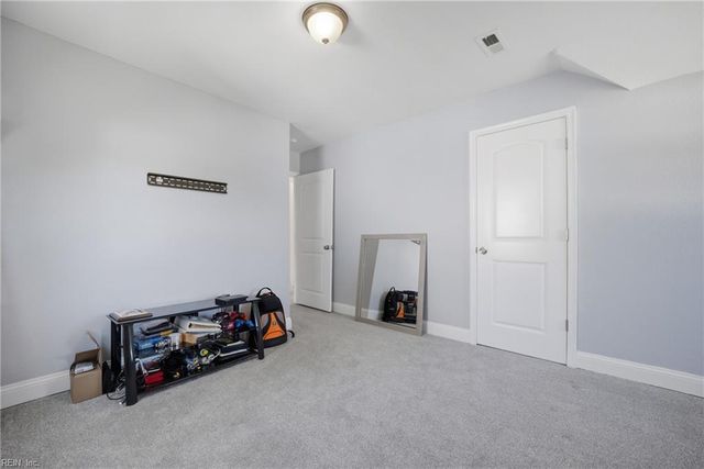 10 Burtis ST, Portsmouth, VA 23702