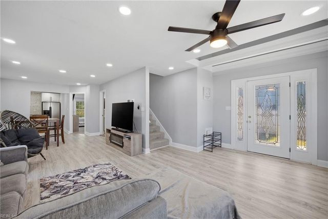 10 Burtis ST, Portsmouth, VA 23702