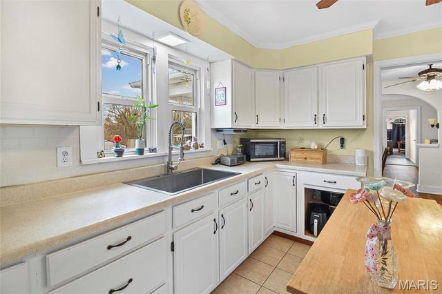 1085 Danby Road, Festus, MO 63028