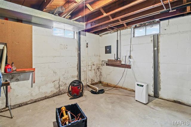 1085 Danby Road, Festus, MO 63028