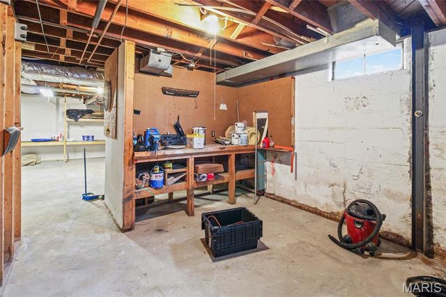 1085 Danby Road, Festus, MO 63028