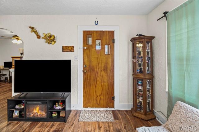 1085 Danby Road, Festus, MO 63028