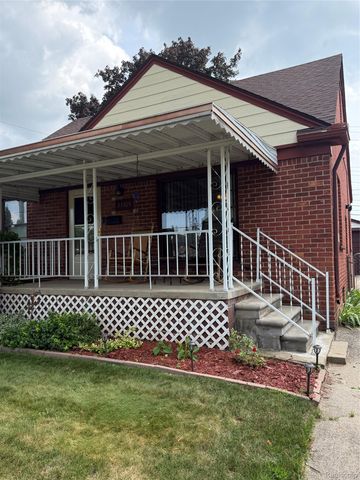 33505 Clinton Street, Wayne, MI 48184