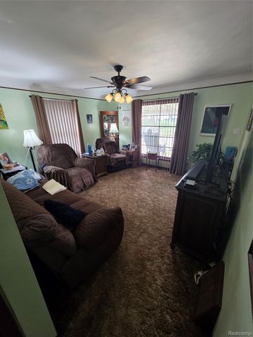 33505 Clinton Street, Wayne, MI 48184