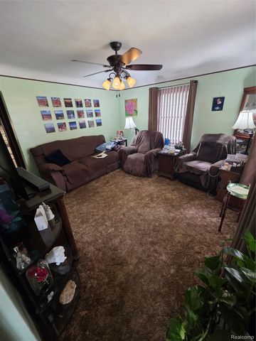 33505 Clinton Street, Wayne, MI 48184
