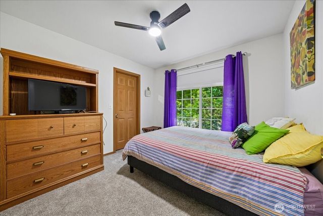 10002 Edgewood Drive, Anderson Island, WA 98303