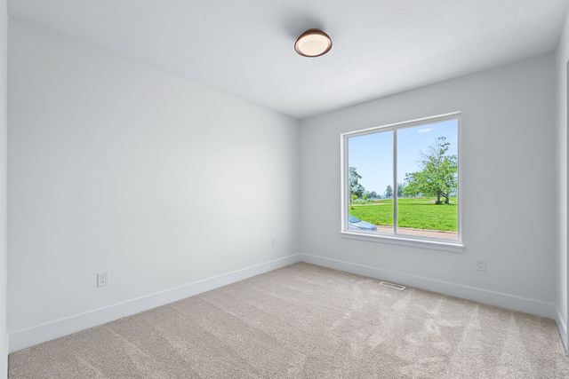 1624 Justice Way, Knoxville, IA 50138