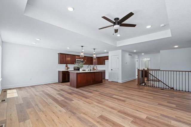 1624 Justice Way, Knoxville, IA 50138