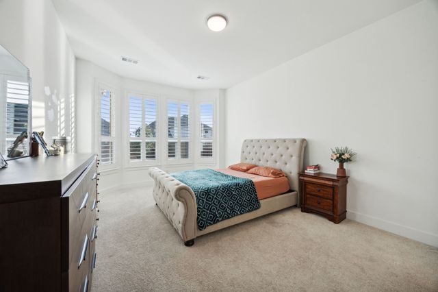 1128 Superbloom Avenue, Justin, TX 76247