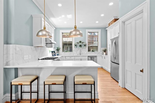 2024 Rutger Street, St Louis, MO 63104