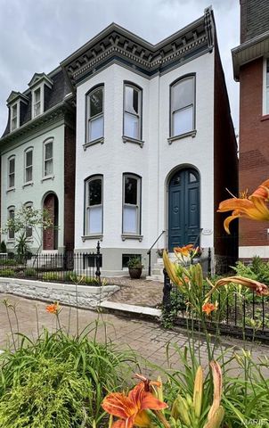 2024 Rutger Street, St Louis, MO 63104