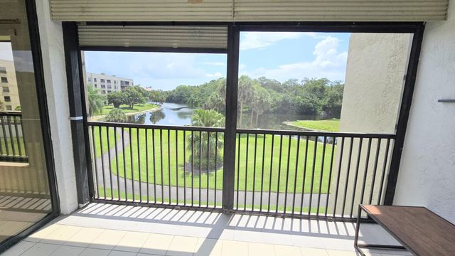 2900 NW 42nd Avenue A306, Coconut Creek, FL 33066