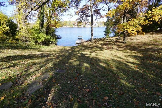 114 Barnett Drive, Edwardsville, IL 62025