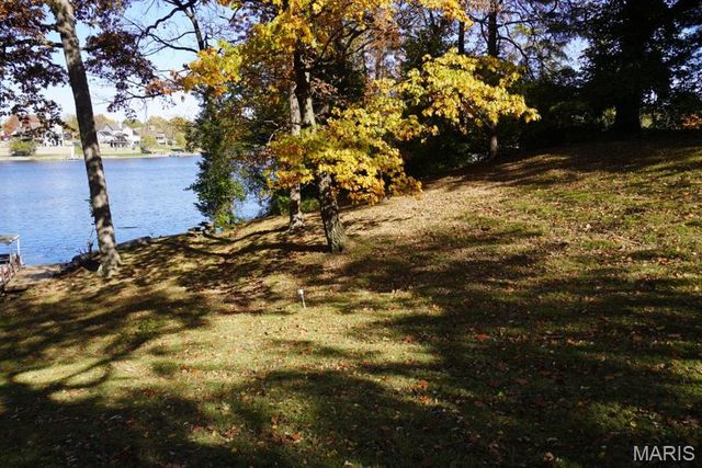 114 Barnett Drive, Edwardsville, IL 62025