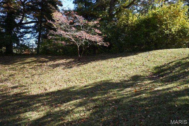 114 Barnett Drive, Edwardsville, IL 62025