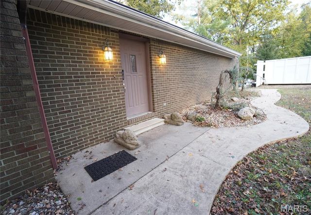 114 Barnett Drive, Edwardsville, IL 62025