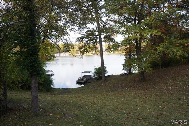 114 Barnett Drive, Edwardsville, IL 62025