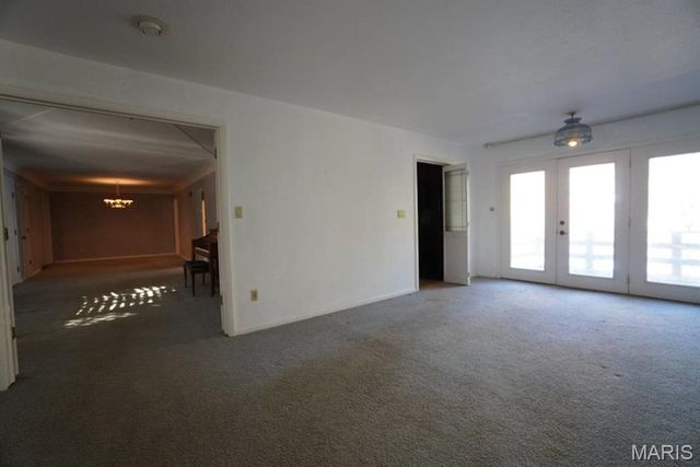 114 Barnett Drive, Edwardsville, IL 62025