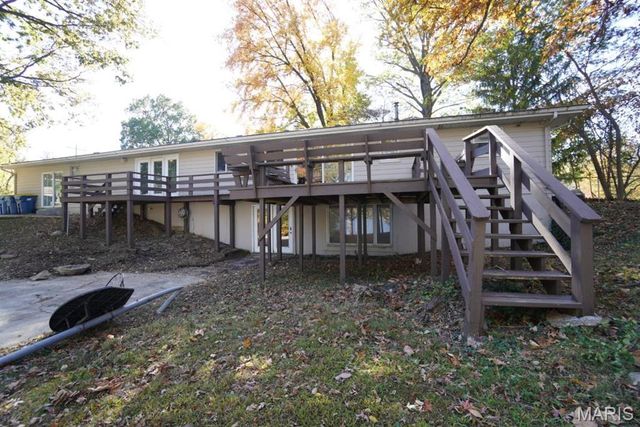 114 Barnett Drive, Edwardsville, IL 62025