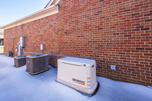 186 N WHITE STATION RD, Memphis, TN 38117