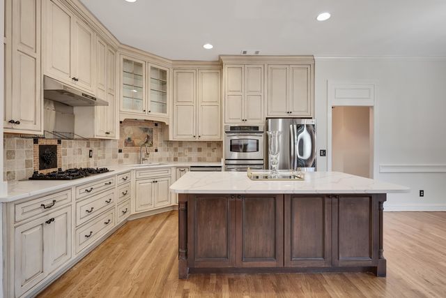 186 N WHITE STATION RD, Memphis, TN 38117