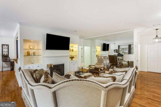 3071 Lenox Road NE 12, Atlanta, GA 30324