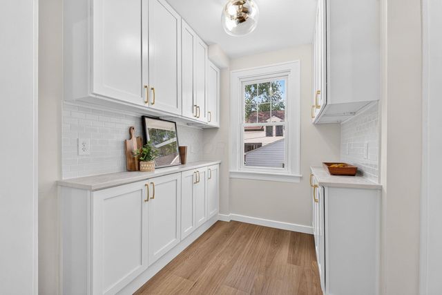 55 Oakland Park Avenue, Columbus, OH 43214
