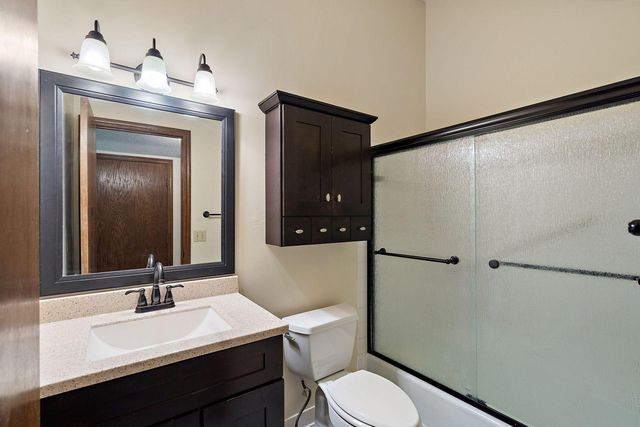 7051 Robinwood Trail, Woodbury, MN 55125