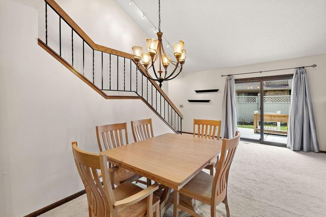 7051 Robinwood Trail, Woodbury, MN 55125