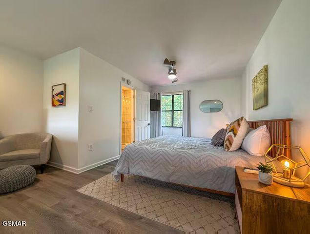 1809 Red Bone Way, Sevierville, TN 37876