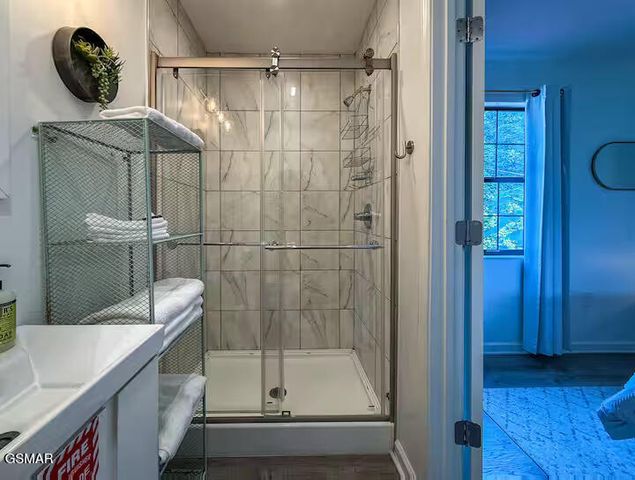 1809 Red Bone Way, Sevierville, TN 37876