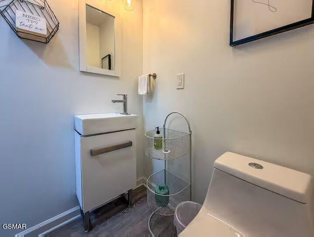 1809 Red Bone Way, Sevierville, TN 37876