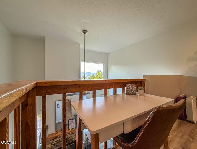 1809 Red Bone Way, Sevierville, TN 37876