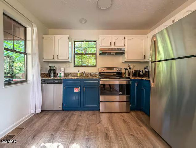 1809 Red Bone Way, Sevierville, TN 37876