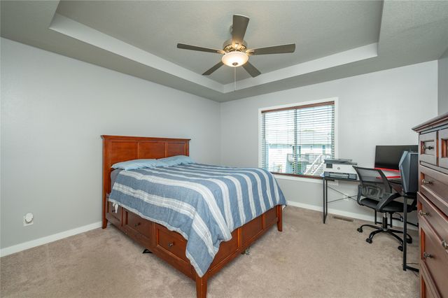 403 Lacy Circle NE, Mitchellville, IA 50169
